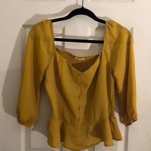 Mustard color shirt super cute